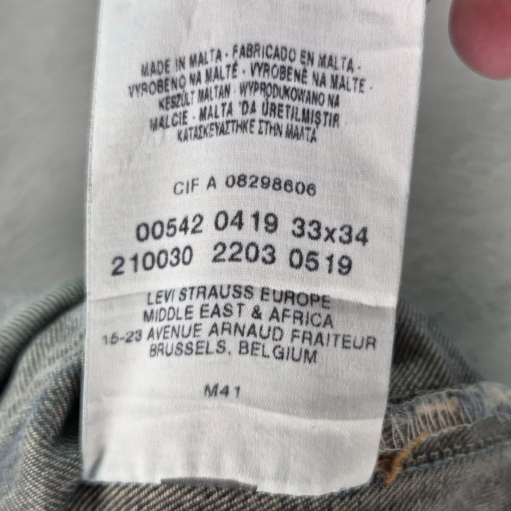 Levis 542 Jeans Mens Blue Med Wash Relaxed Buckle Back Patched Fits 34x28